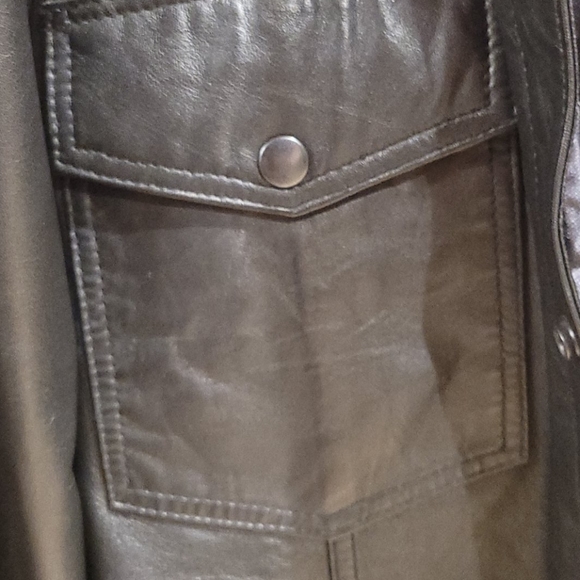 New Light weight  leather  jacket - Picture 5 of 9